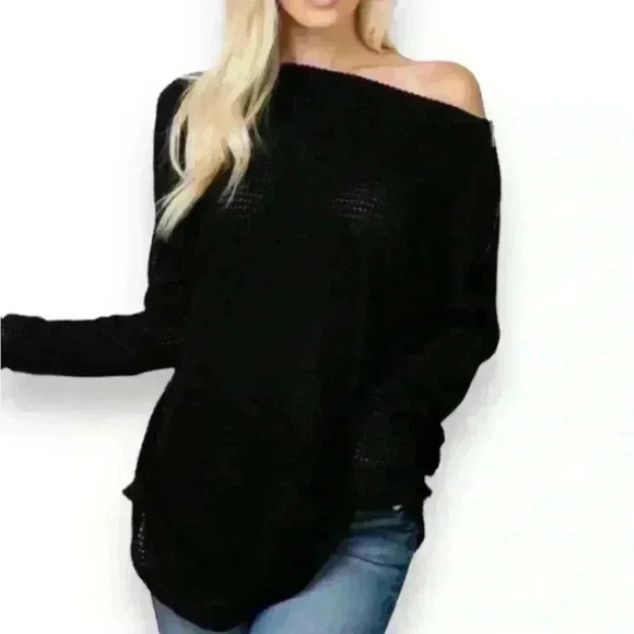 Mai Soli Off Shoulder Loose Pullover Sweater(90) - Picture 1 of 9